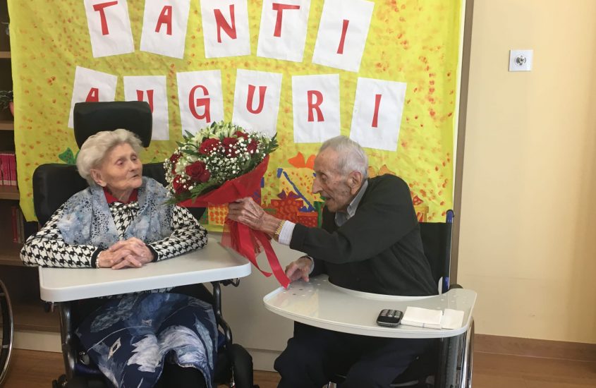 104 anni, a distanza, per nonna Cesira in casa di riposo