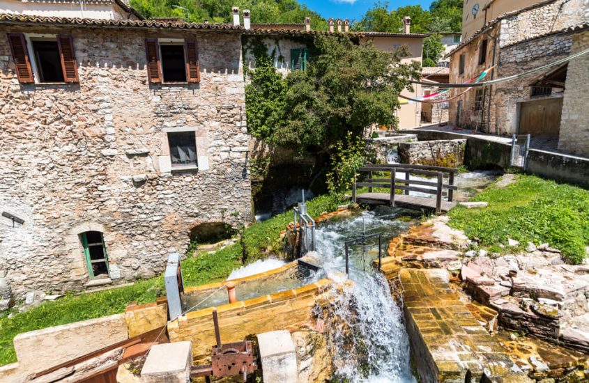 Umbria, una passeggiata alla scoperta del “Borgo delle acque”