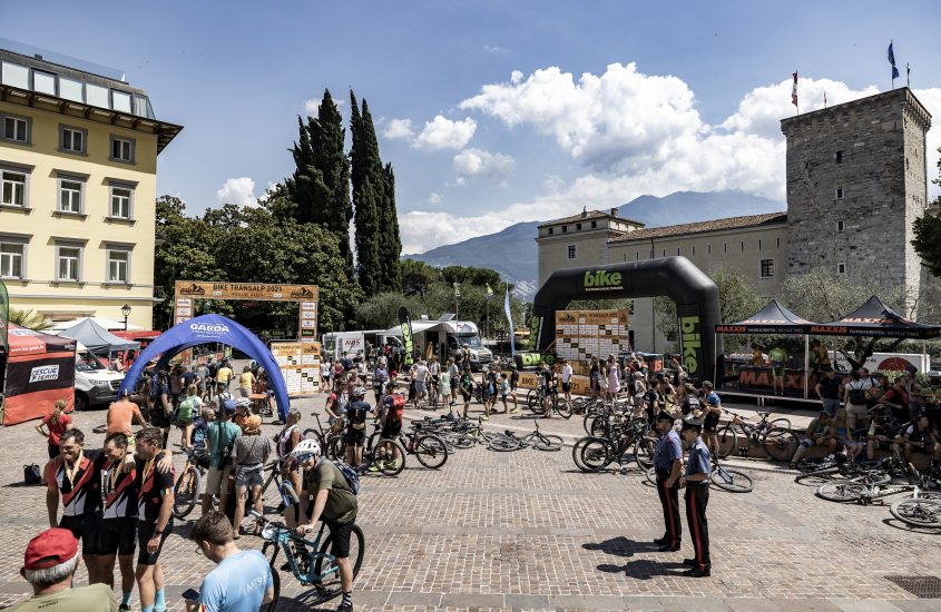 Nel Garda Trentino l’ultima tappa per le “sorelle” Tour Transalp e Bike Transalp