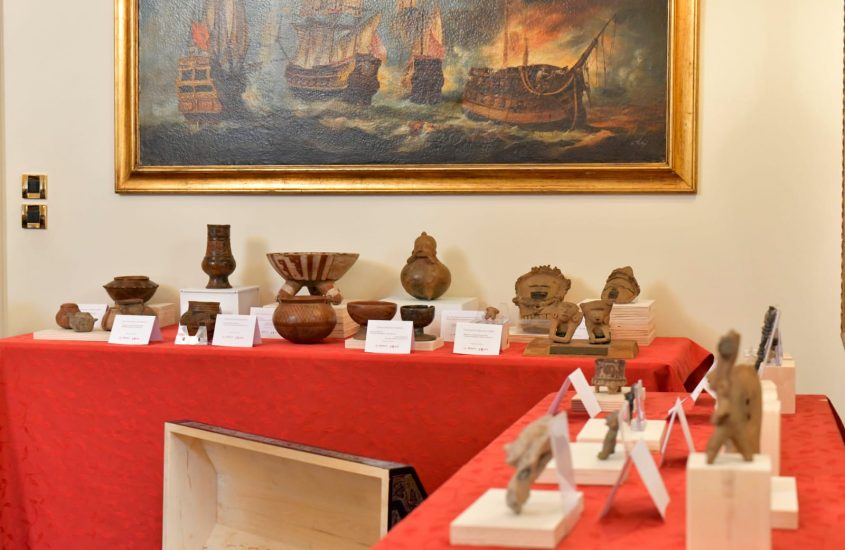 L’Italia restituisce al Messico 30 reperti archeologici