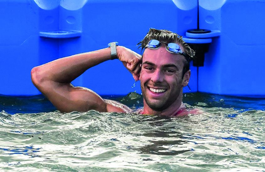 Nuoto in acque libere: 5km di trionfo per Super Greg