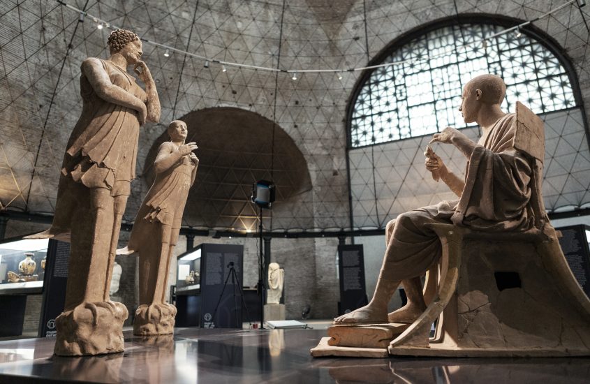 Torna in Italia lo straordinario gruppo scultoreo di Orfeo e le sirene