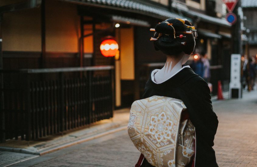 Tra geisha e samurai: un viaggio oltre gli stereotipi