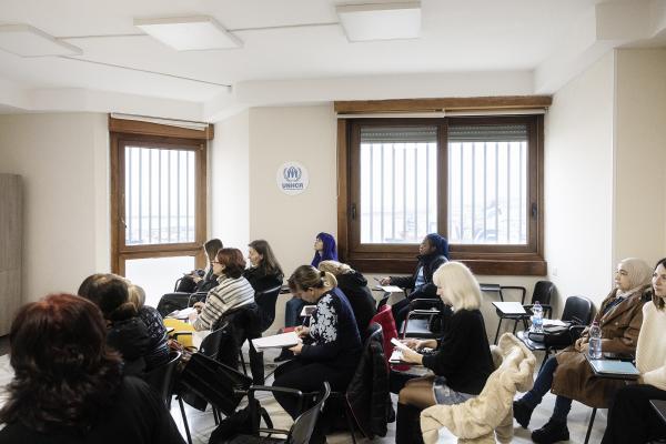 Napoli, 100 donne rifugiate al volante dell’inclusione